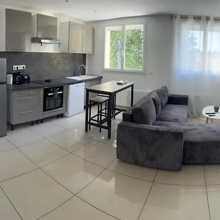50m2 A 10 Mn Cdg, Proche Parc Expo, Paris, *